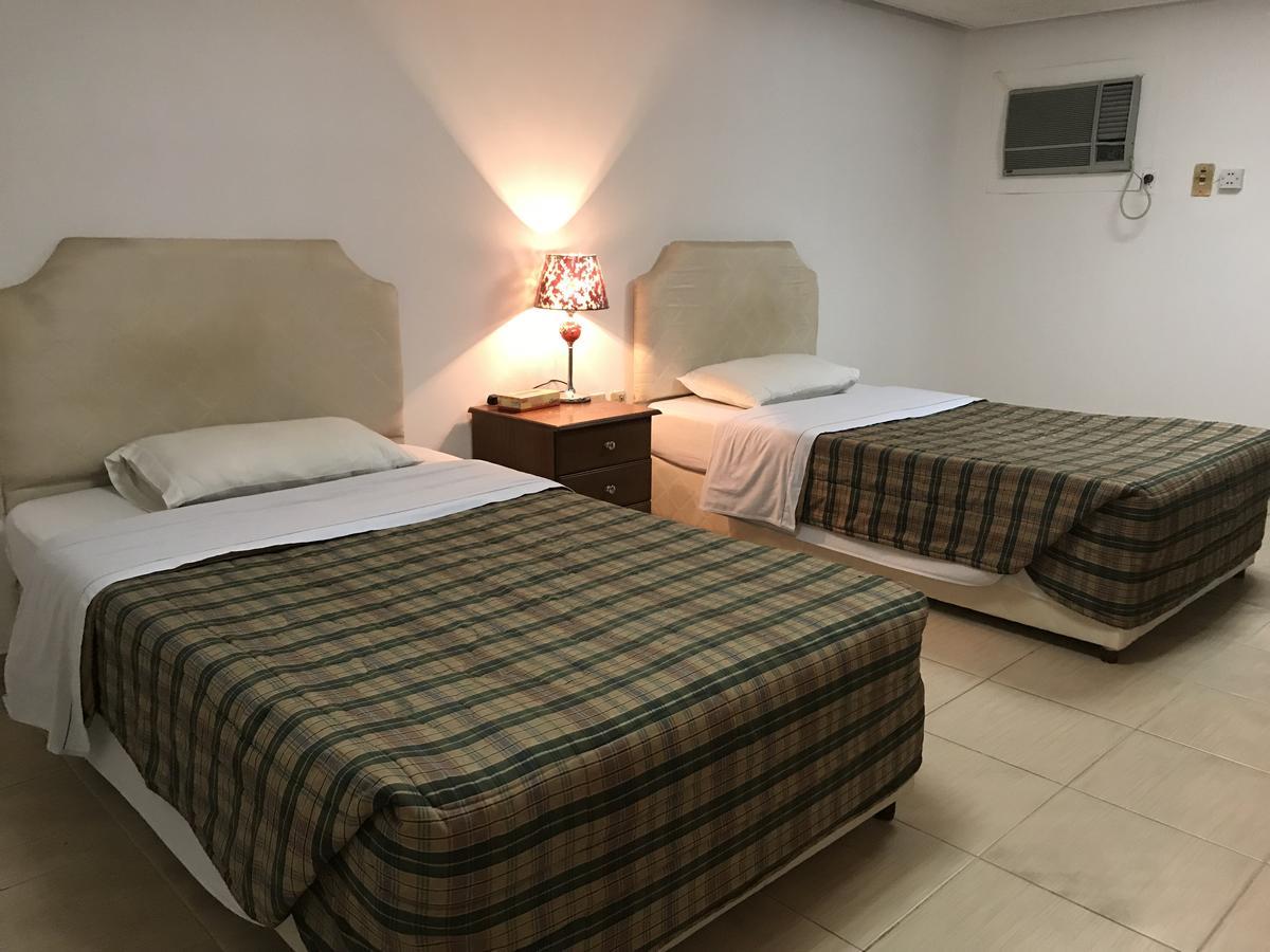 Al Musafer Hotel Riyadh Riad Exterior foto