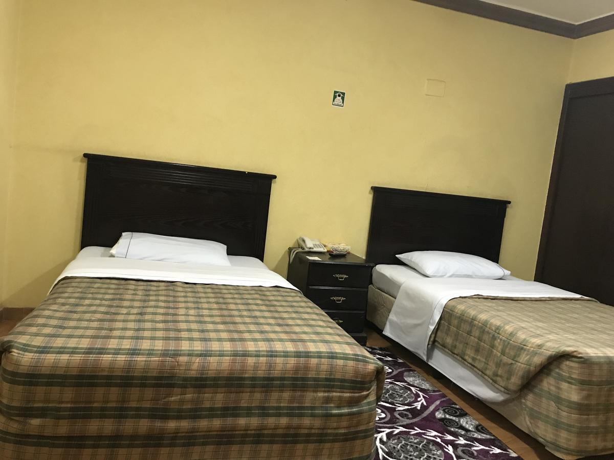 Al Musafer Hotel Riyadh Riad Exterior foto